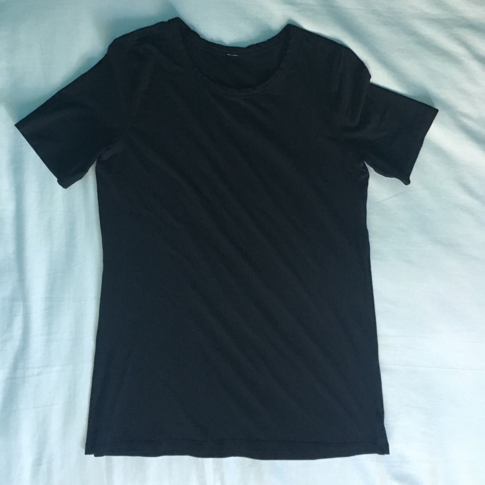 Lululemon Love Tee IV size 6 black
